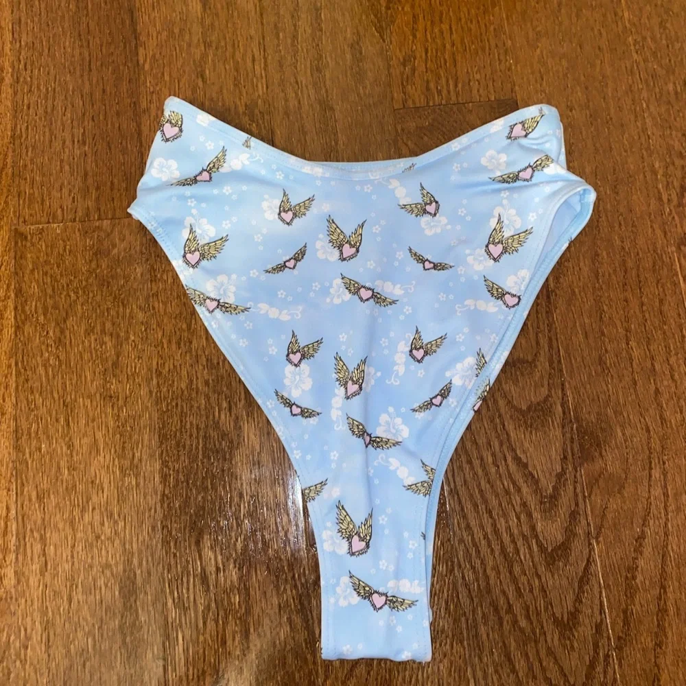 NWOT FRANKIES BIKINIS Estella Bikini Bottom- baby blue